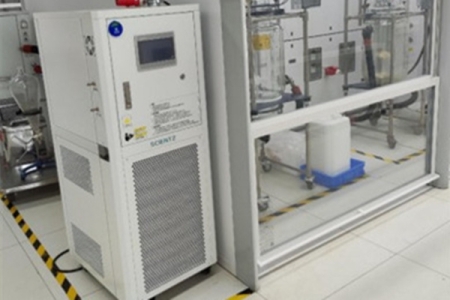 高低溫循環(huán)器選購時需注意流量、功率和揚程參數(shù)