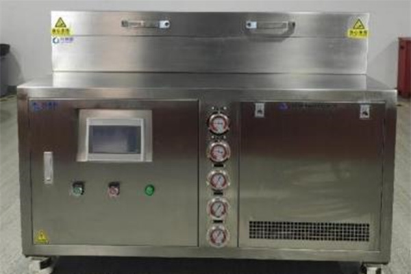 低溫冷凍機用什么冷媒好？氨是常見選擇！